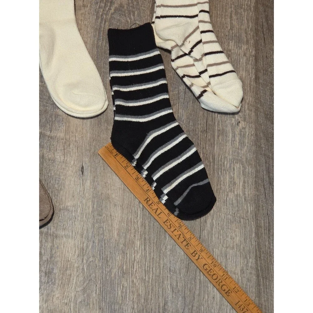 Muk Luks 5-Pair of Crew Height Cozy Women's Boot Socks for shoe size 6-11